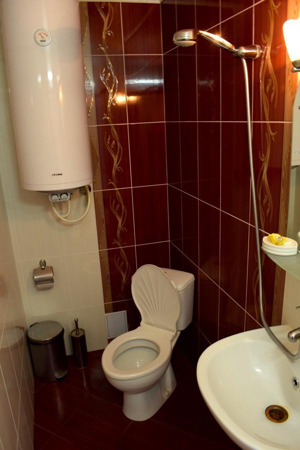 Complex Pele Hotel Zmeitsa Ngoại thất bức ảnh