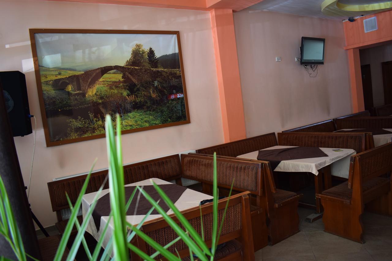 Complex Pele Hotel Zmeitsa Ngoại thất bức ảnh